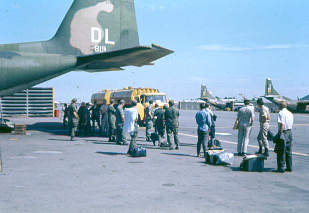 C-130 Ton San Nhut 